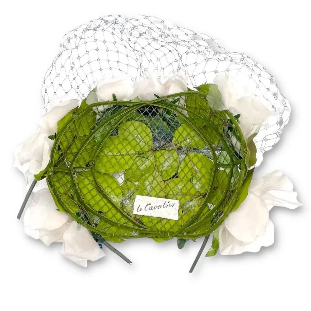 Vintage 1950s Le Cavalier Floral Hat w/ Veil White Roses Blue Accents Netting - Picture 13 of 15